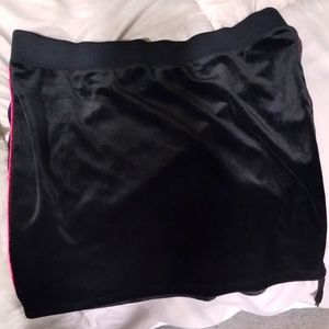 Cute little skirt size L, made by Jennifer Lopez